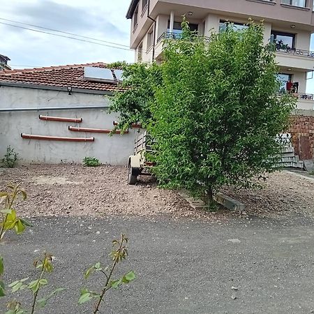 Къща За Гости Градина Aheloy Exterior foto