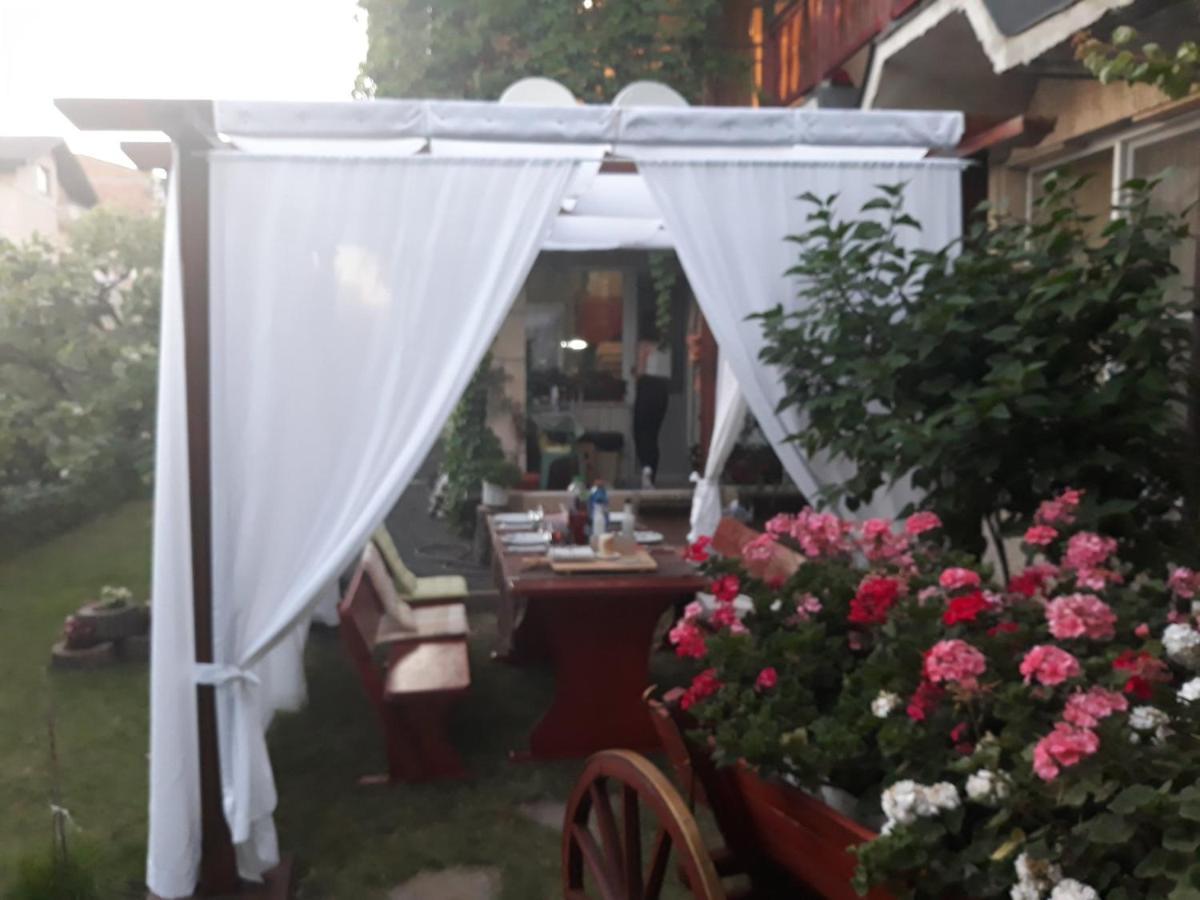 Къща За Гости Градина Aheloy Exterior foto