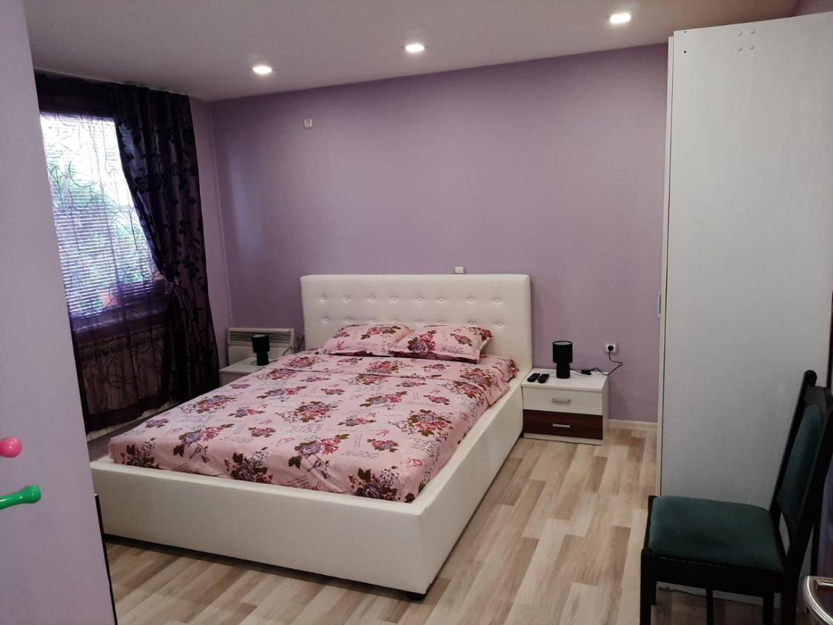 Къща За Гости Градина Aheloy Exterior foto
